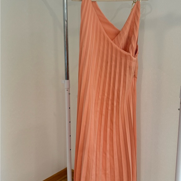 NWT ZARA PEACH PLEATED MAXI DRESS WITH GOLD STRAP DETAIL - Picture 5 of 7